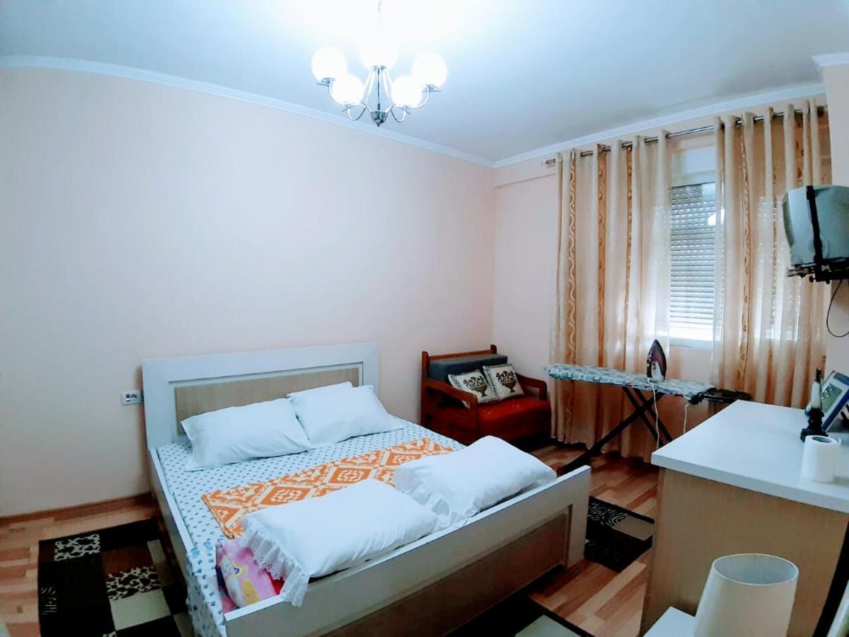 Silver Apartament Korce Exterior photo