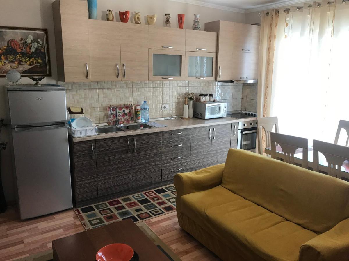 Silver Apartament Korce Exterior photo